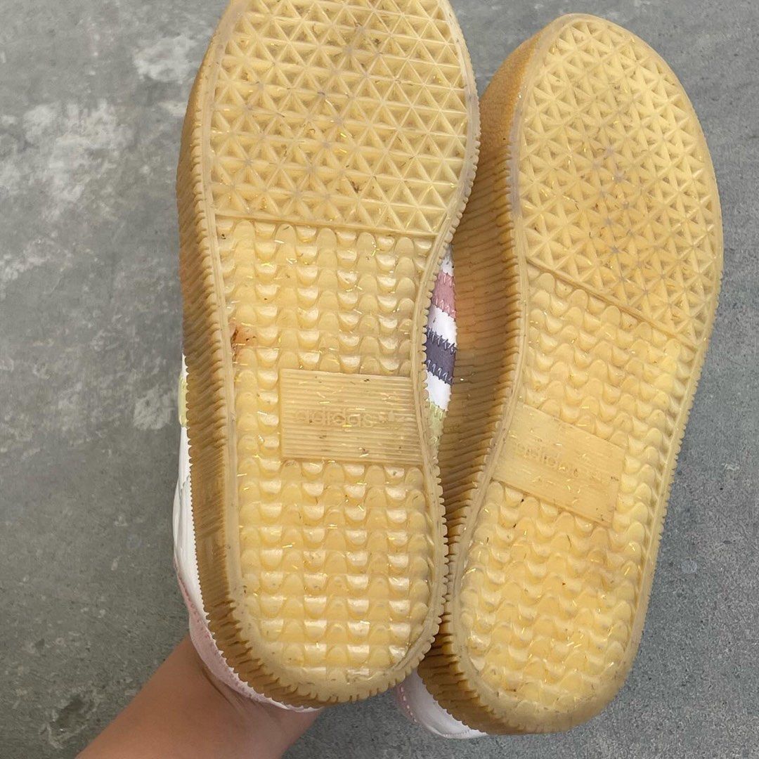 Adidas Sambarose (Category: Sneakers) located in Quezon City. Submitted by monisea (Listing ID 1321245018, Image 3). Description: .