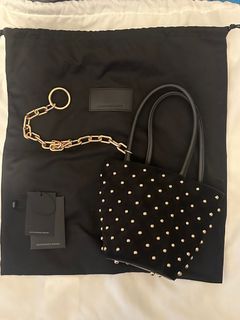 （分類：）位於 。 由 vanyim 提交（商品編號 1321271857，圖片 1）。簡介： 。