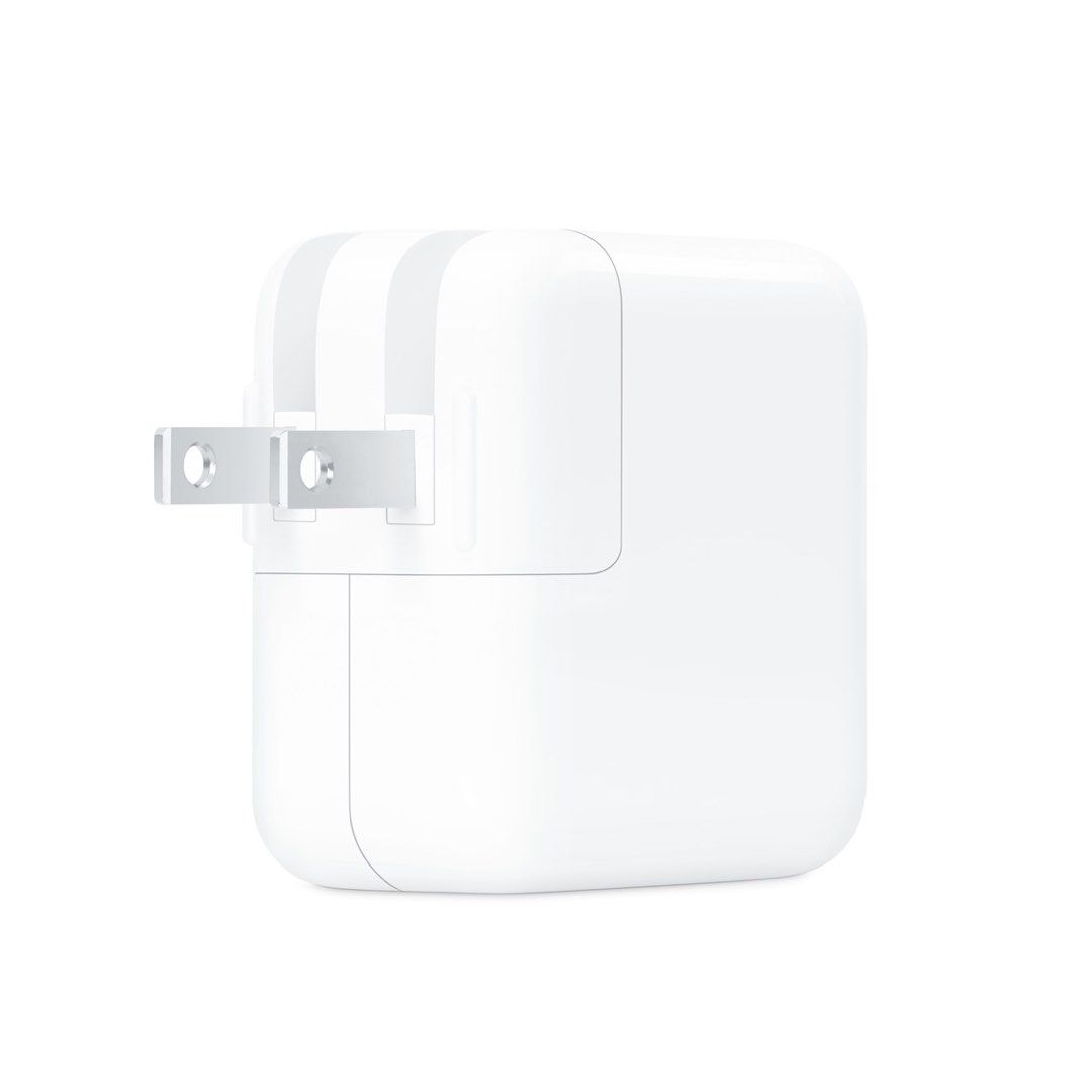 Apple MacBook 30W USB‑C Power Adapter (Category: Chargers) located in Quezon City. Submitted by cocopeats (Listing ID 1321154419, Image 3). Description: Selling the Power Adapter from my MacBook Air since I’m upgrading it Original Price: ₱2,890 Bought from official Apple website Used slightly only Overview The 30W USB‑C Power Adapter offers fast, efficient charging at home, in the office, or on the go. While the power adapter is compatible with a