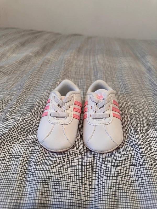 AUTHENTIC Adidas Baby Shoes EU17