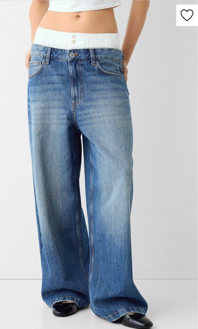 Bershka Baggy Jeans (Category: Jeans) located in Taguig. Submitted by onlyshhh (Listing ID 1321305736, Image 2). Description: Color: Dark blue Outer fabric material: 100% cotton Fabric: Denim Rise: Normal Fastening: Concealed fly Pockets: Side pockets, back pocket Details: Elasticated waist CAN FIT UP TO MEDIUM SIZE..