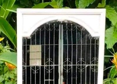 Big Hanging Mirror 21”L x 54”H Php 5,200 Solid wood frame In good condition (Category: Mirrors) located in Valenzuela. Submitted by princeraya55649 (Listing ID 1321138736, Image 2). Description: Big Hanging Mirror 21”L x 54”H Php 5,200 Solid wood frame In good condition.