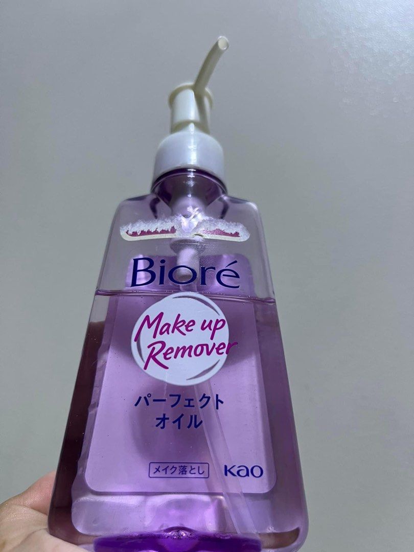 BIORÉ SUNSCREEN AND MAKEUP REMOVER (Category: Face Care) located in Manila. Submitted by ellib. (Listing ID 1321252450, Image 2). Description: ₱600 take all ₱400 sunscreen brand new ₱250 makeup remover .