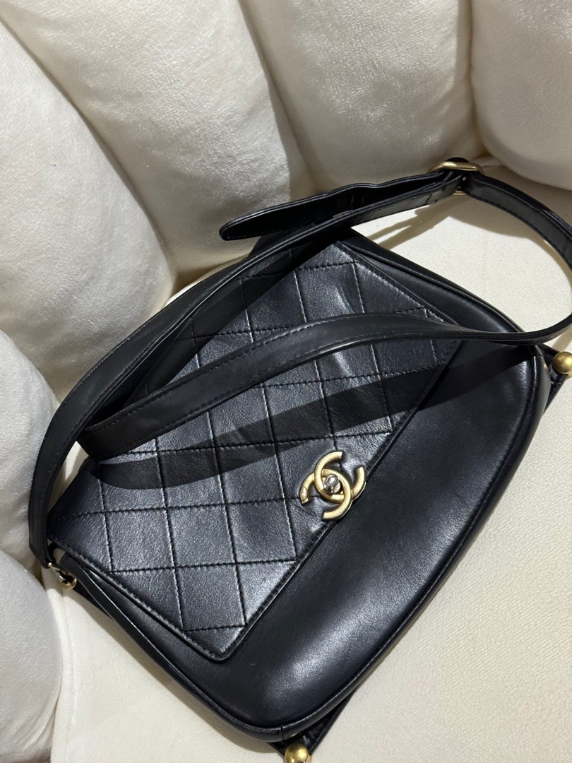 Vintage chanel sling bag store