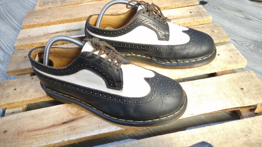 Dr martens 43 wingtip, Fesyen Pria, Sepatu Sepatu Formal di