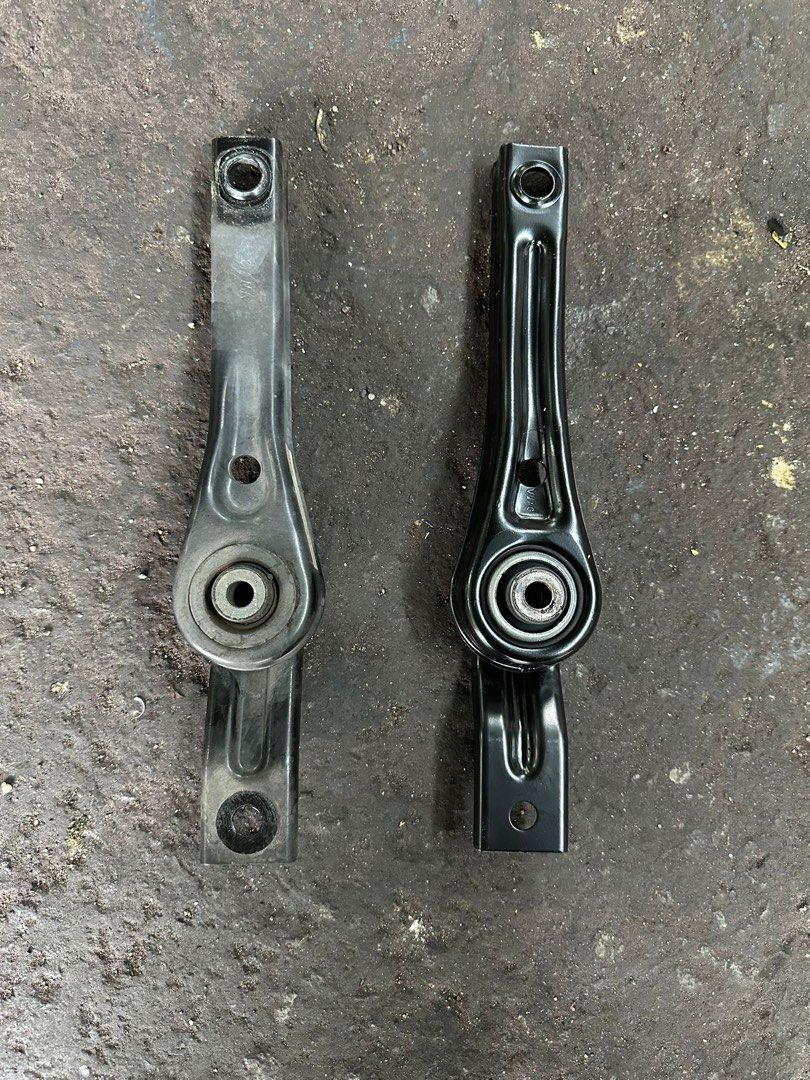 ENGINE MOUNTING (Category: Other Car Parts) located in Singapore. Submitted by allsortsservices (Listing ID 1321241135, Image 3). Description: .