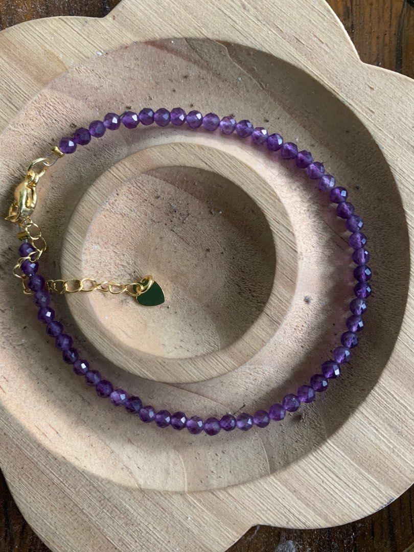 Faceted Amethyst Gemstone Adjustable chain Bracelet (Category: Bracelets) located in Valenzuela. Submitted by blesssing (Listing ID 1321199880, Image 1). Description: Realgemstone size 3mm Faceted Amethyst gemstone adjustable chain Amethyst is not only treasured for its spiritual properties, but also for its physical healing properties and amethyst metaphysical properties. It is believed to help with anxiety, depression, clear the mind, wash away