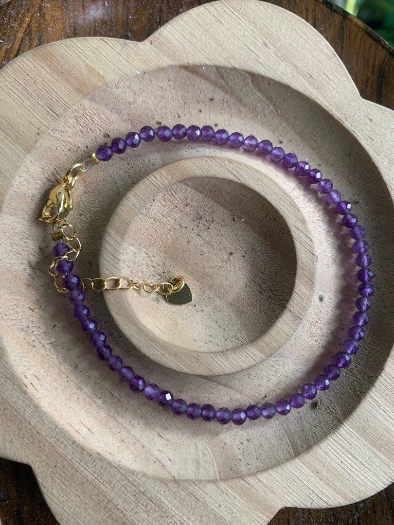 Faceted Amethyst Gemstone Adjustable chain Bracelet (Category: Bracelets) located in Valenzuela. Submitted by blesssing (Listing ID 1321199880, Image 3). Description: Realgemstone size 3mm Faceted Amethyst gemstone adjustable chain Amethyst is not only treasured for its spiritual properties, but also for its physical healing properties and amethyst metaphysical properties. It is believed to help with anxiety, depression, clear the mind, wash away