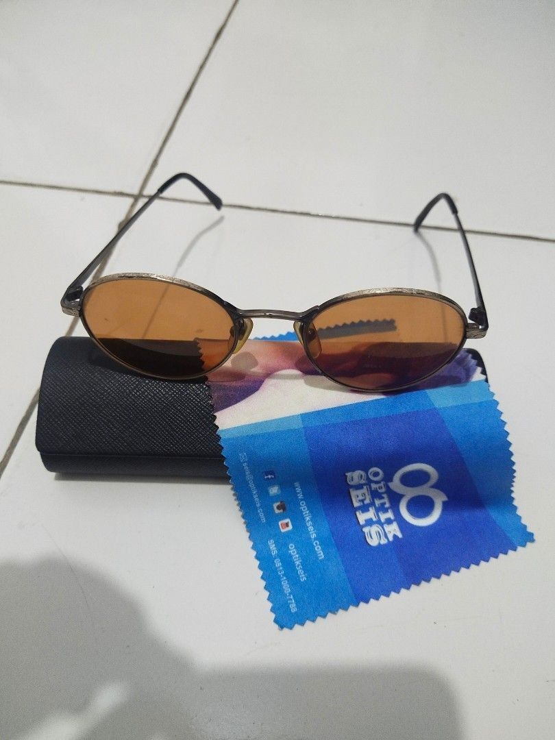 Frame Kacamata Giorgio Armani Fesyen Pria Aksesoris Kacamata di Carousell