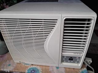 Gree Aircon 3/4 hp window type