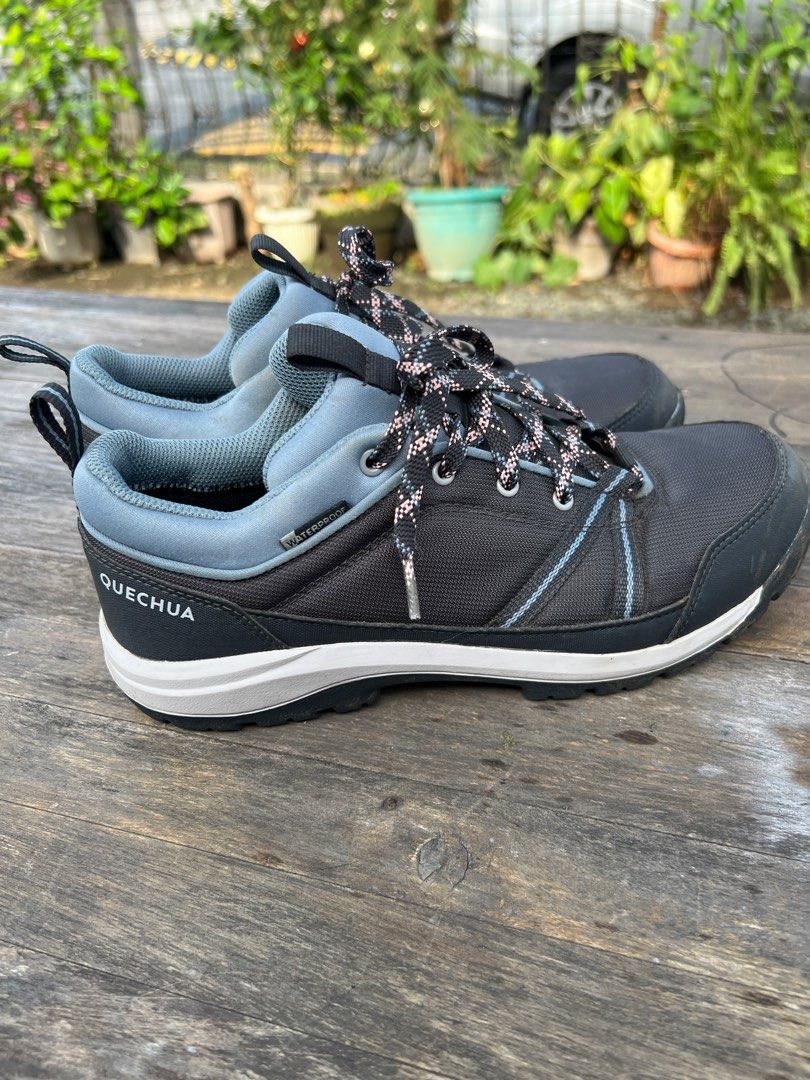 Hiking shoes (Category: Hiking & Camping) located in Paranaque City. Submitted by arleneson28 (Listing ID 1321134232, Image 2). Description: Quenchua from Decathlon women hiking/trekking shoes. Size 9 US still in mint condition. Bought this last January 2024 just for our Mt Pulag hike, used only once. Bought at 2800p Pick up only Muntinlupa City .