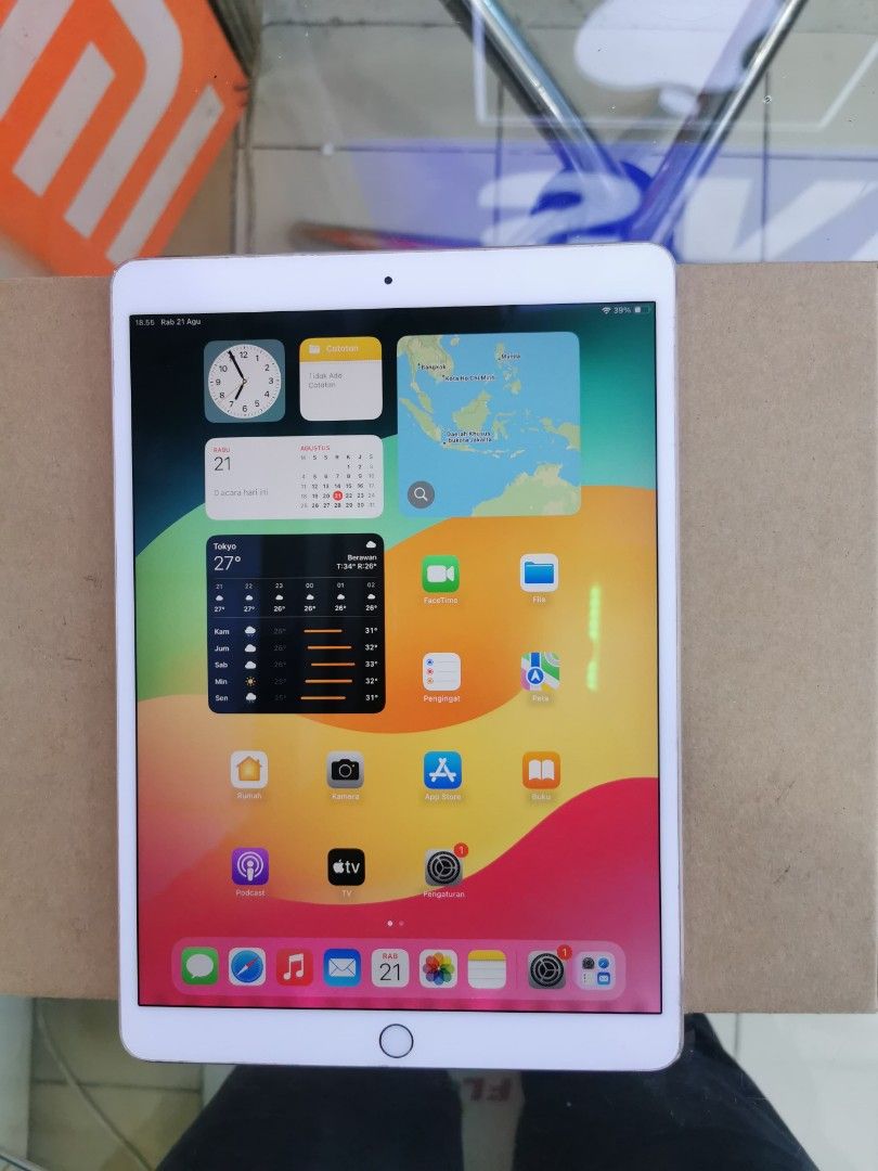 Ipad pro 10.5inchi wifi only 256gb mulus, Telepon Seluler & Tablet  