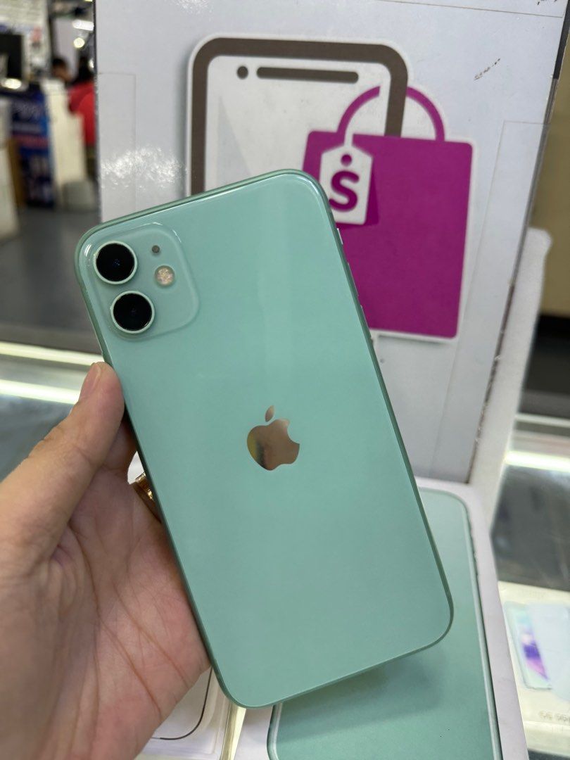 iphone 11 64gb dual sim 2ndhand (Category: iPhone 11 Series) located in Cainta. Submitted by vine_gadget_shop (Listing ID 1321208388, Image 1). Description: iphone 11 64gb dual sim 2ndhand with box same serial and charger factory unlock pick up store greenhills shopping center we accept trade in we accepy credit card and ggives installment we do cod and door to door we ship nationwide for fast transaction call 09277368323 look for vine visit my f