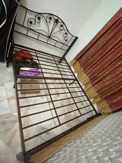 Solid Pine Wooden Queen Bed Frame | Rangka Katil Queen Kayu Pine Padu ...