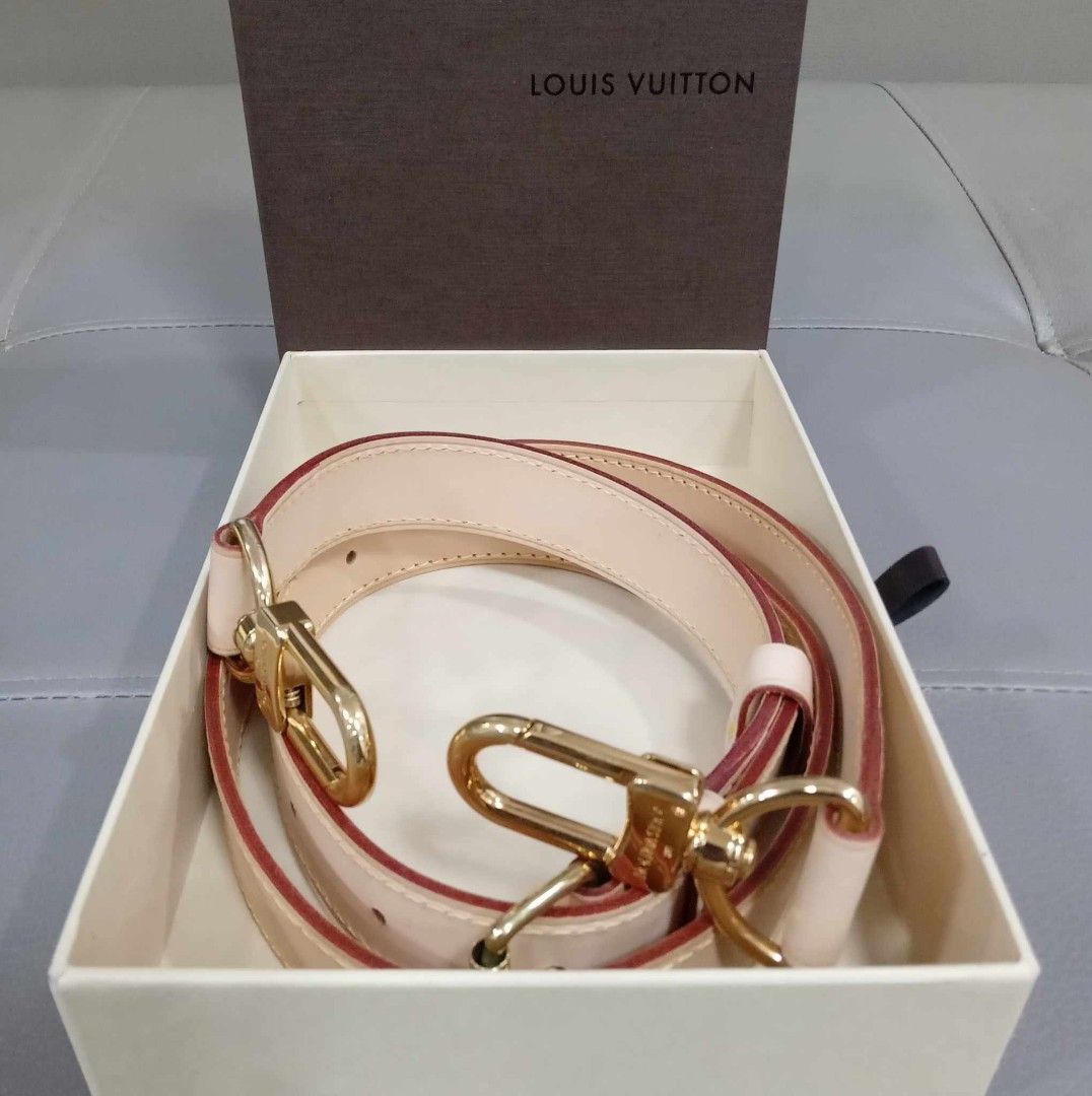 Louis Vuitton Bag Strap (Category: Luxury Bags & Wallets) located in Taguig. Submitted by esa.agustin (Listing ID 1321208599, Image 1). Description: Original Louis Vuitton bag strap..