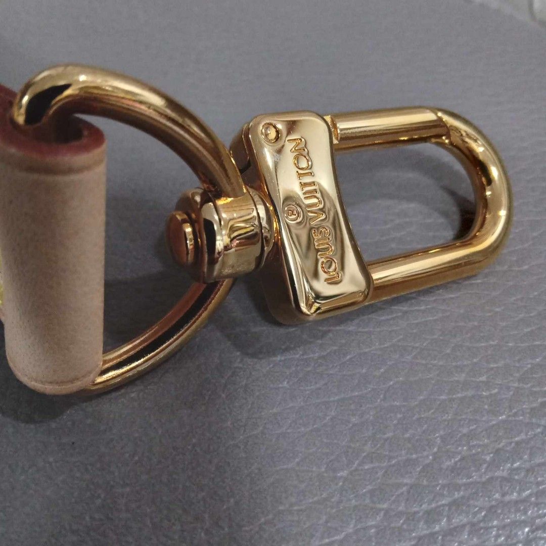 Louis Vuitton Bag Strap (Category: Luxury Bags & Wallets) located in Taguig. Submitted by esa.agustin (Listing ID 1321208599, Image 3). Description: Original Louis Vuitton bag strap..