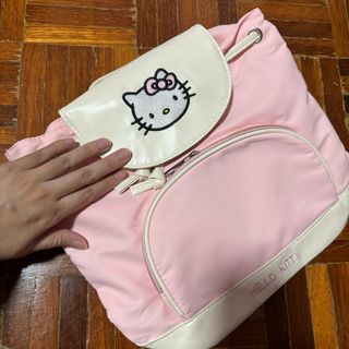 (Category: ) located in . Submitted by thriftlikeaqueen (Listing ID 1321192904, Image 1). Description: .