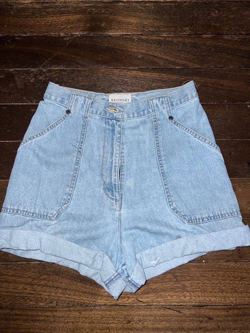 Preloved westport short Women s Fashion Bottoms Shorts on Carousell