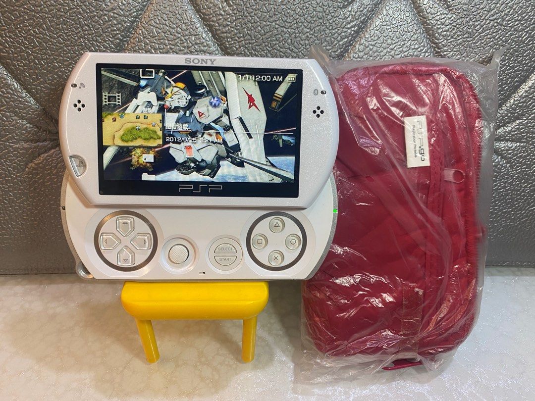 PSPGo 本体 ホワイト ブラック 2点セット（参考価格】PSP go パール 