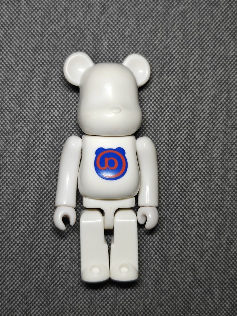 Bearbrick Football Player Series 8 H8Graphix | eBay