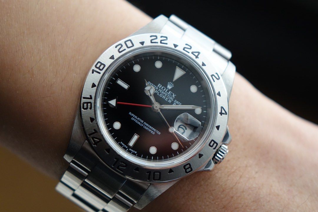 Rolex Explorer 2 16570 black dial no pinhole, Luxury, Watches on Carousell