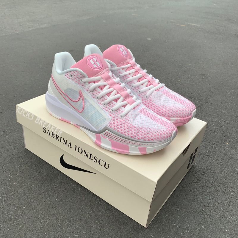 Sabrina Ionescu Soft Pink (Category: Casual Shoes) located in Makati City. Submitted by mystic_market (Listing ID 1321194093, Image 1). Description: Size 8.5 to 11 Available.