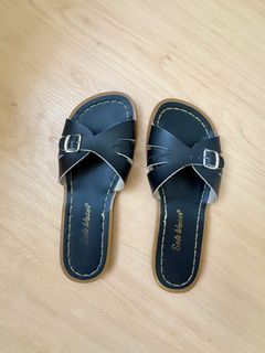 (Category: ) located in . Submitted by annyeong_90 (Listing ID 1321225647, Image 1). Description: .
