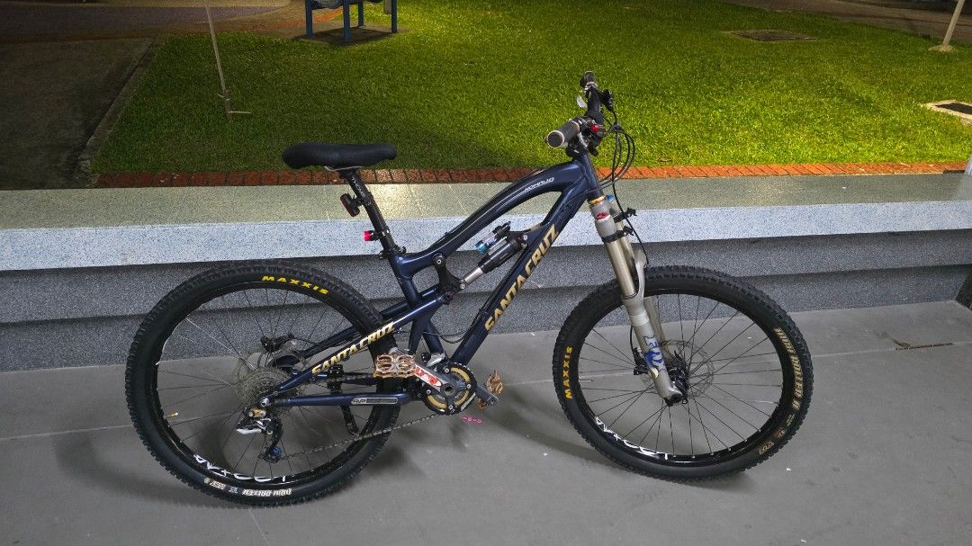Santa Cruz Nomad 1