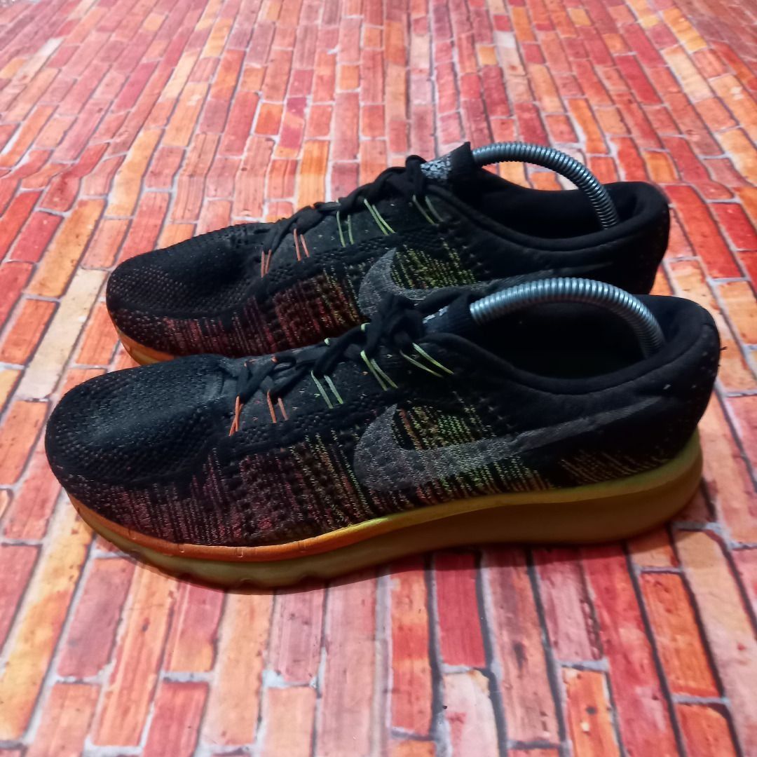 Sneakers Nike Flyknit Air Max 2014 size 42 Fesyen Pria Sepatu Sneakers di Carousell