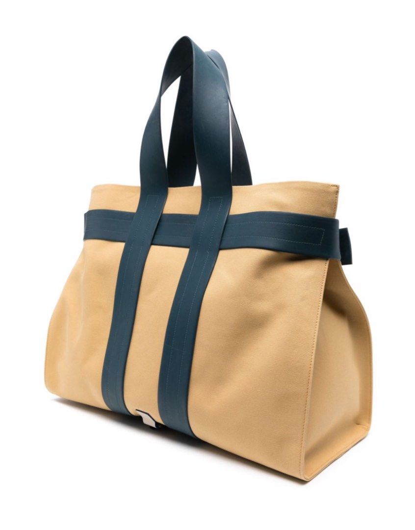 sunnei parallelepipedo large tote (Category: Tote Bags) located in Taguig. Submitted by e_prc (Listing ID 1321198808, Image 3). Description: .