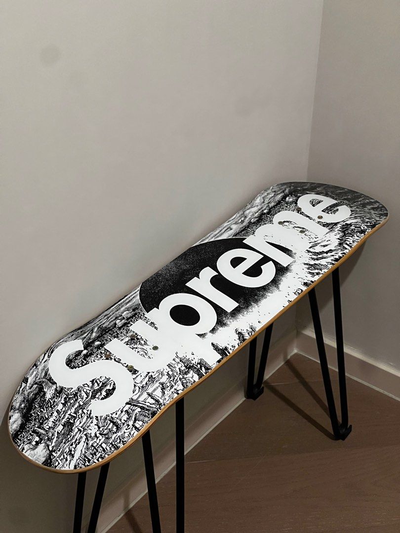 SUPREME AKIRA NEO TOKYO SKATEBOARD DECK, 名牌, 飾物及配件- Carousell