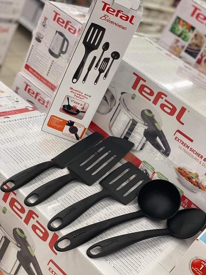 Tefal bienvenue set Original from uae (Category: Other Kitchenware & Tableware) located in Las Pinas. Submitted by b3sph (Listing ID 1321179057, Image 2). Description: ready to ship mod: lalamove, J&T, LBC mop: bank transfer Location: las pinas google/waze: B3S SHOP PH.