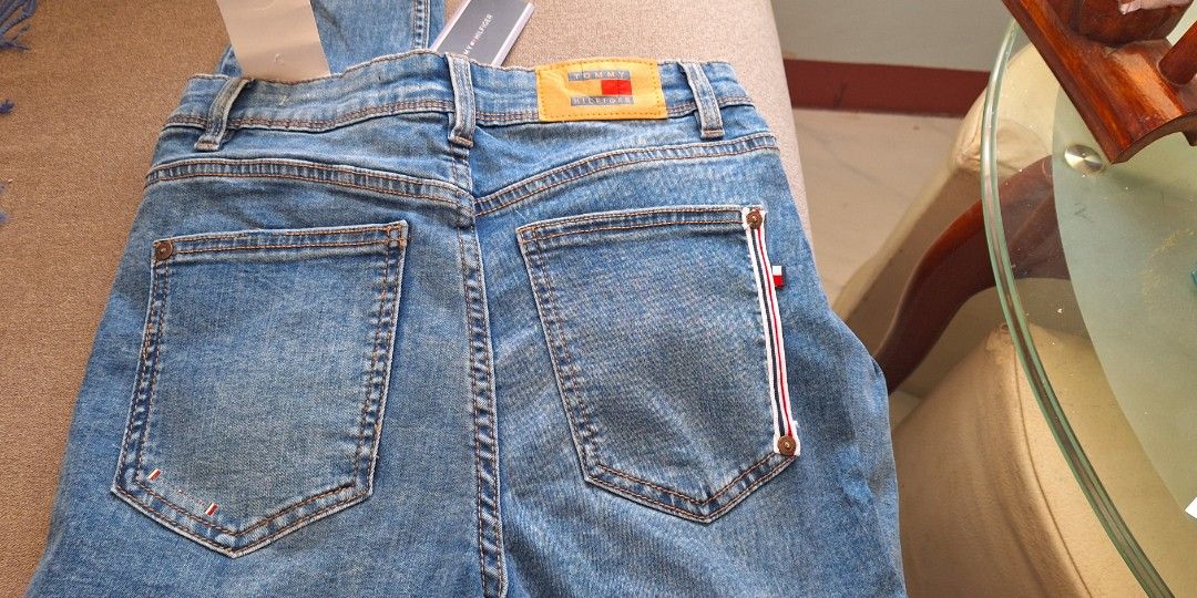 Tommy jeans (Category: Jeans) located in Santa Rosa. Submitted by etjam (Listing ID 1321171432, Image 2). Description: Medyo masikip lang skin. Pro super nice..