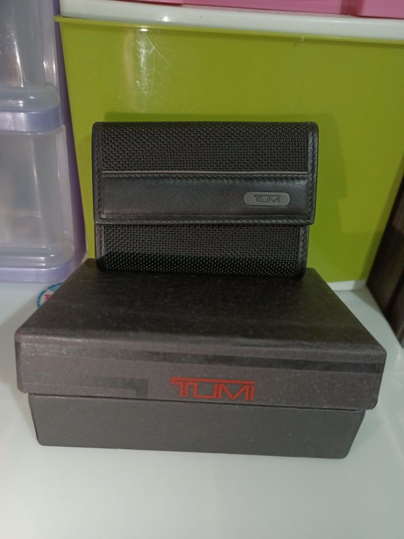 Tumi key holder top