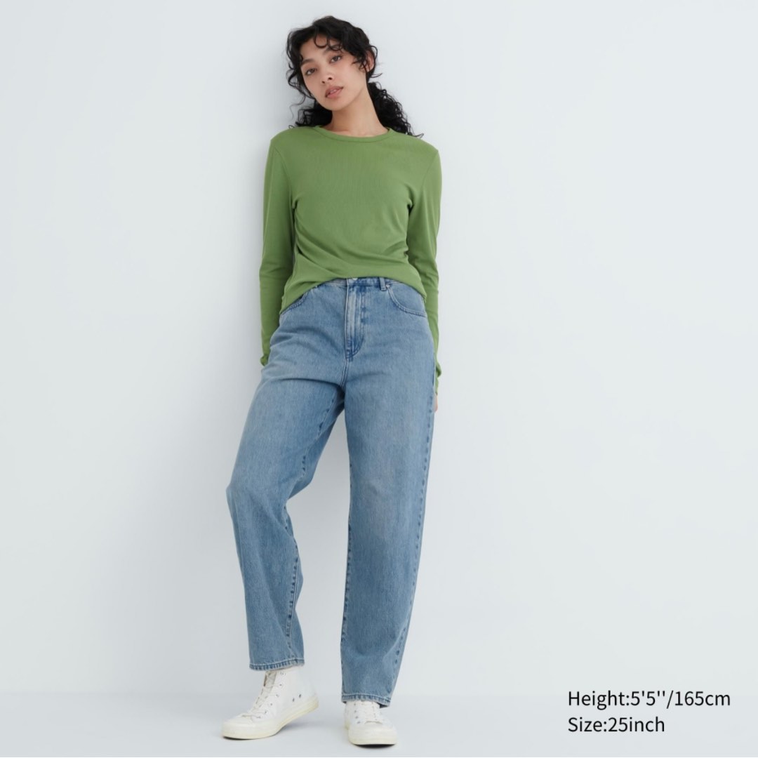 Uniqlo Wide Tapered Jeans Women s Fashion Bottoms Jeans Leggings on Carousell