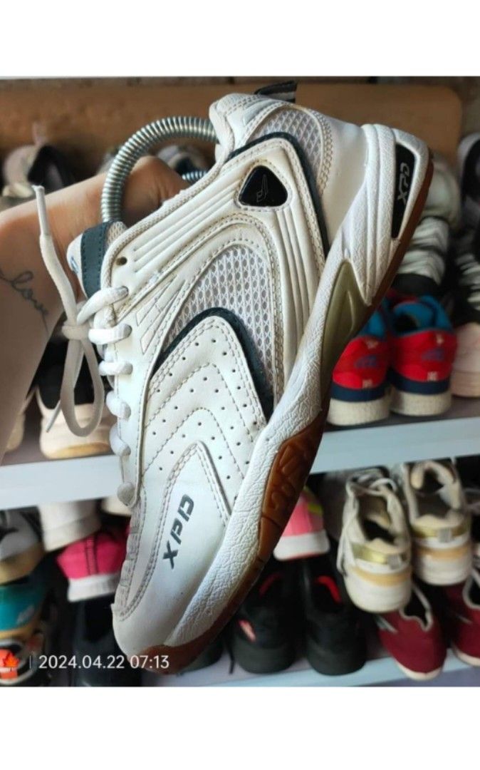 Xpd badminton shoes hotsell