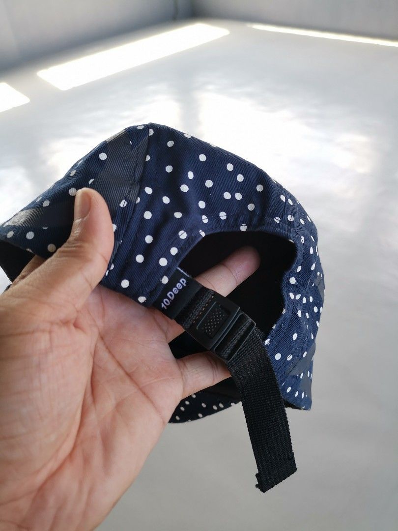 10deep five panel cap (Category: Caps & Hats) located in Valenzuela. Submitted by mendozagz (Listing ID 1321329298, Image 3). Description: 10deep five panel cap.