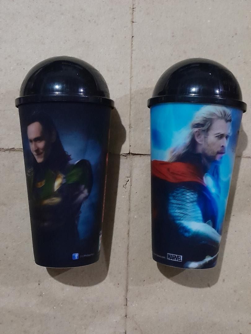 Curated visual reference: Visual Reference: 7 11 Philippines Convenience Store Exclusive Complete Set Of 2