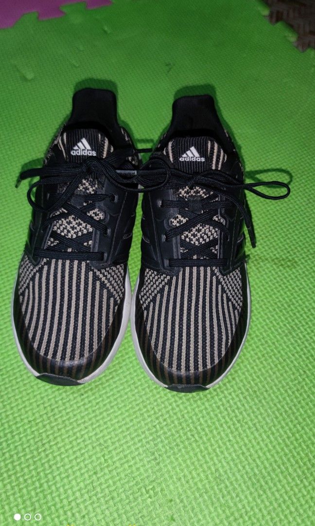 Adidas cloudfoam US13 Kids (Category: Babies & Kids Fashion) located in Binan City. Submitted by changanda (Listing ID 1321427053, Image 2). Description: Adidas RapidaRUN Cloudfoam US13 Kids size RFS. Nakaliitan na ng anak ko nakastock lang po.