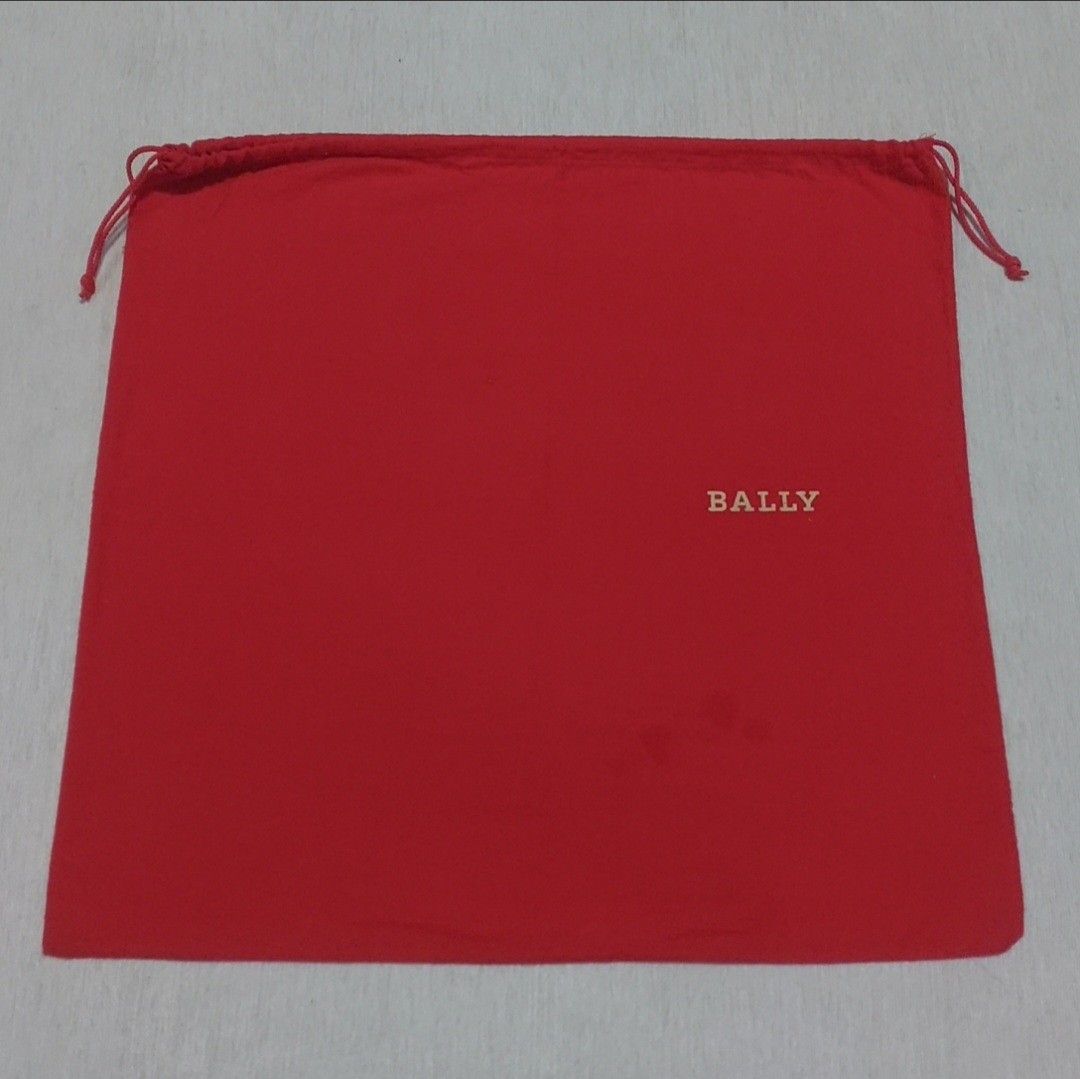Authentic Bally dust bag 20x21 inches (Category: Luxury Bags & Wallets) located in Manila. Submitted by jfluxury.co (Listing ID 1321455487, Image 2). Description: excellent condition no flaws bought in Japan 🇯🇵 💯% Authentic. 😊 Money back guarantee. 😊 Clean and ready to use na po.