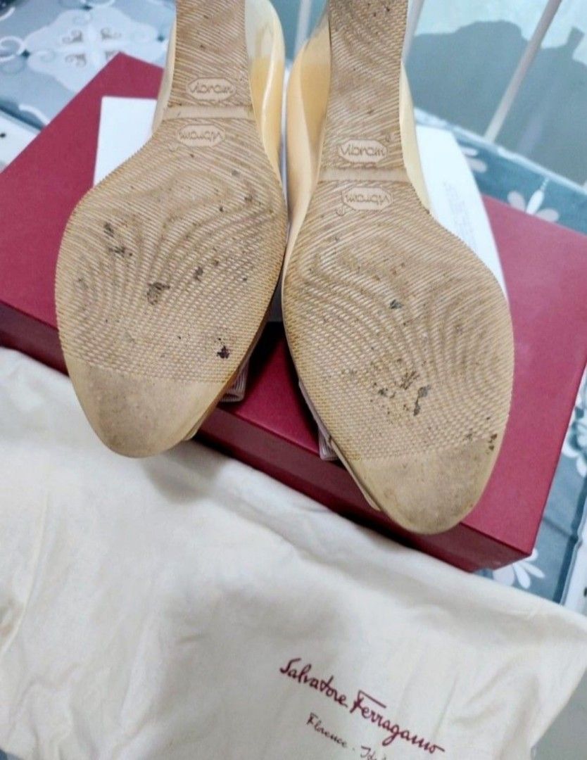 Salvatore ferragamo shoes serial number 2025