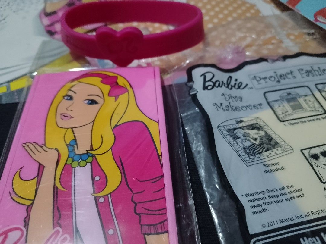BARBIE Jollibee Set (Category: Kids Toys) located in Davao. Submitted by jeffsantos (Listing ID 1321314636, Image 2). Description: Jollibee Kids party loot bag For take all 250 only.