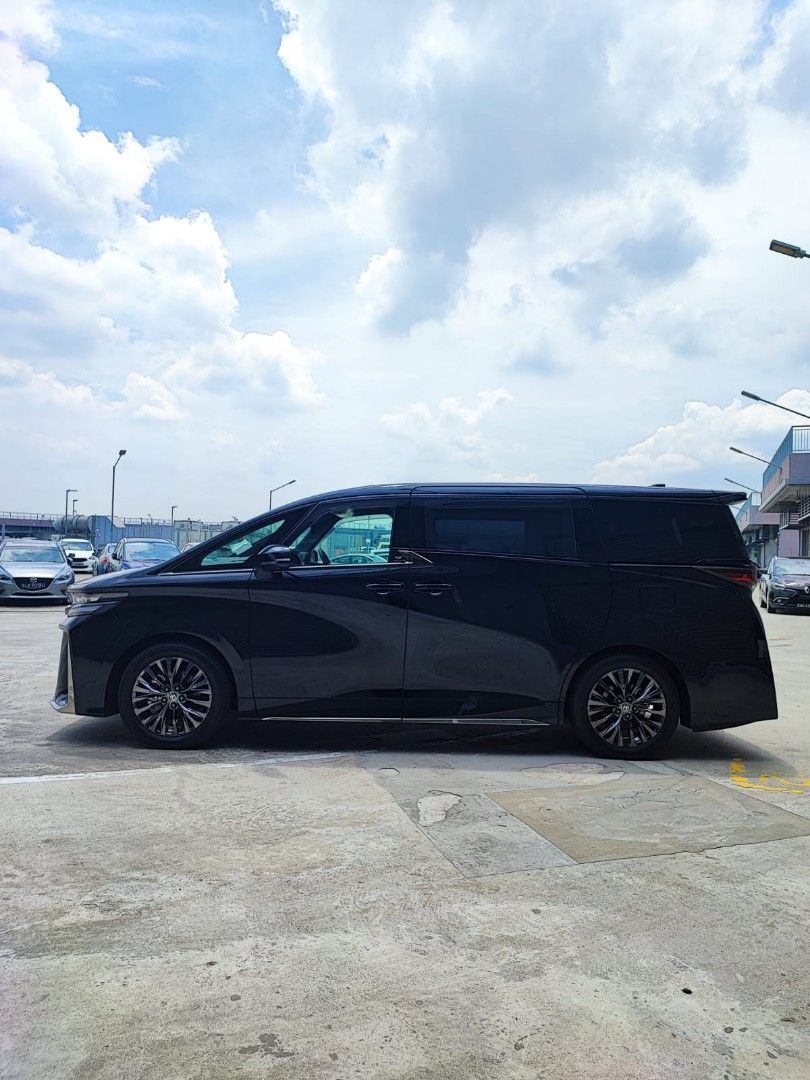 Brand new Toyota Vellfire Hybrid 2.5A Z Premium62872683306883113