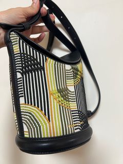 （分類：）位於 。 由 olenebear 提交（商品編號 1321309015，圖片 1）。簡介： 。