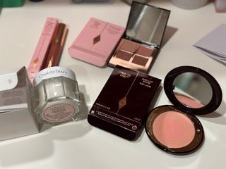 （分類：）位於 。 由 em720 提交（商品編號 1321448972，圖片 1）。簡介： 。