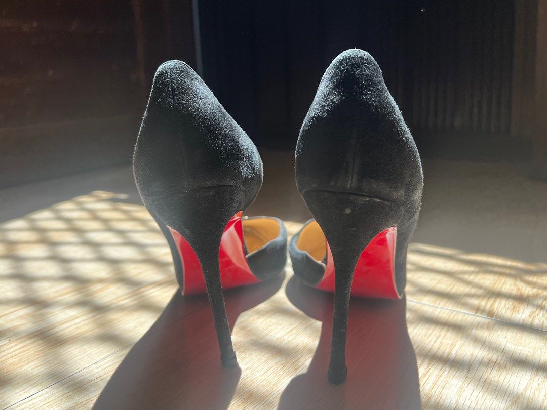 Christian Louboutin Black Heels (Category: Heels) located in Tarlac. Submitted by nixyyy (Listing ID 1321464497, Image 3). Description: Christian Louboutin ♡︎ Black Heels ♡︎ Size 40 ♡︎ No box ♡︎Photos are not edited ❕Please manage your expectations since this is a preloved item❕ 📍Tarlac City.