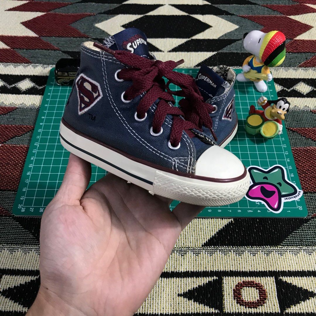 Infant superman converse sale