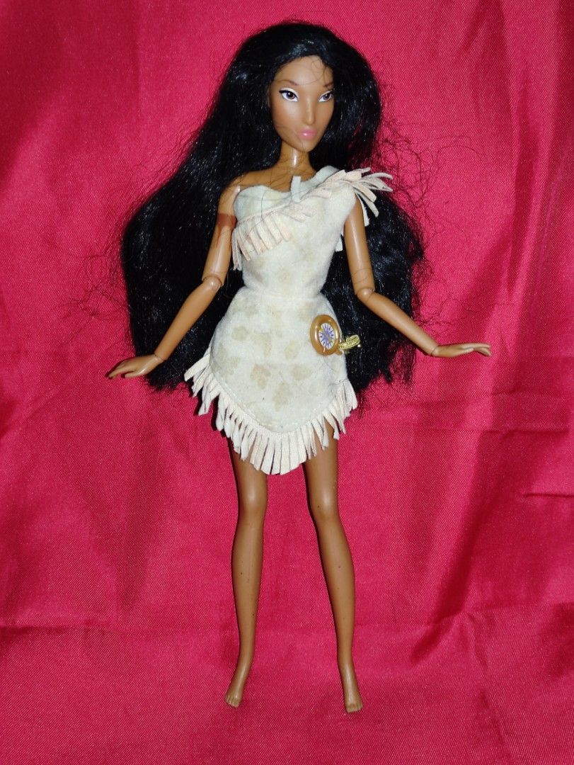Disney Store Pocahontas doll (Category: Plushies & Soft Toys) located in Pasig City. Submitted by barbielovesdollsandtoys (Listing ID 1321388917, Image 1). Description: .
