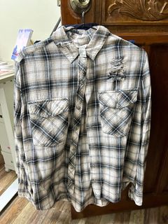 (Category: ) located in . Submitted by decluttering.army (Listing ID 1321446457, Image 1). Description: .
