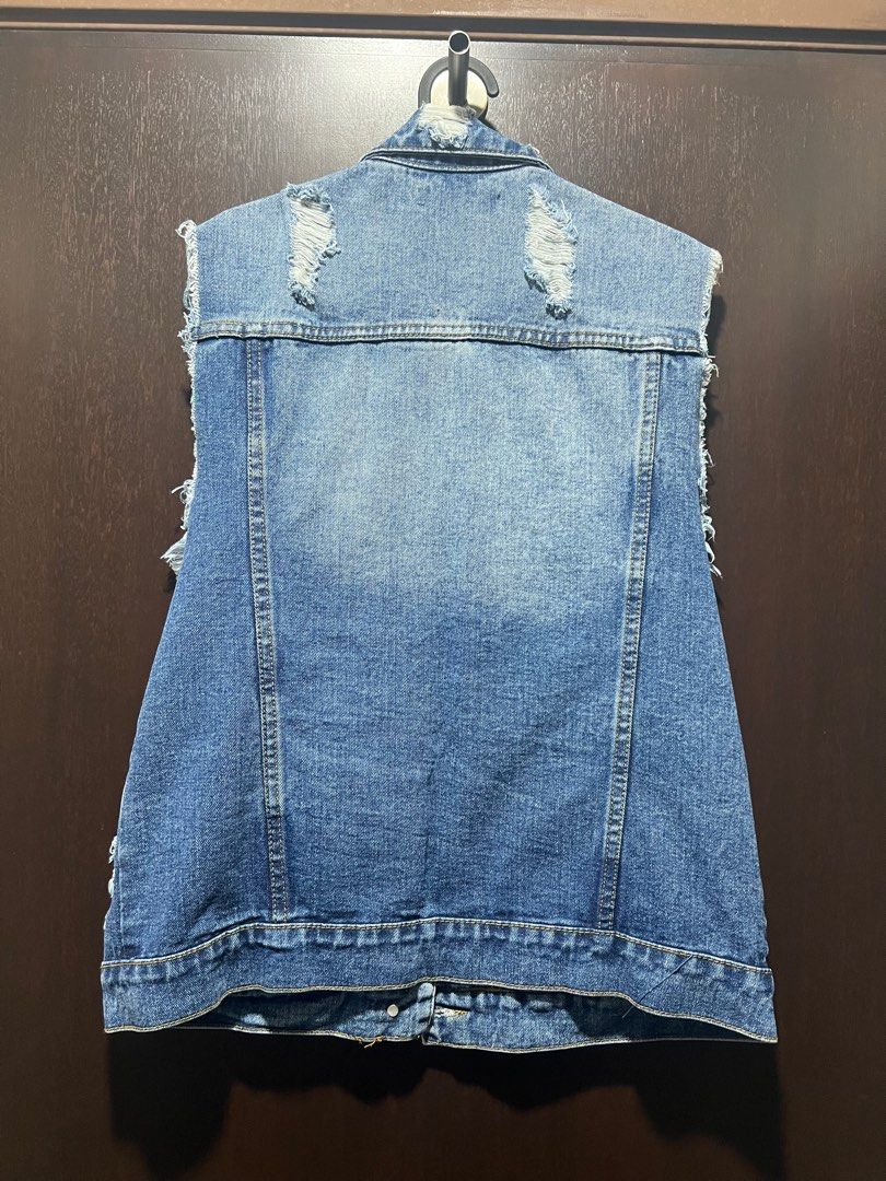 Forever 21 Sleeveless Denim Jacket